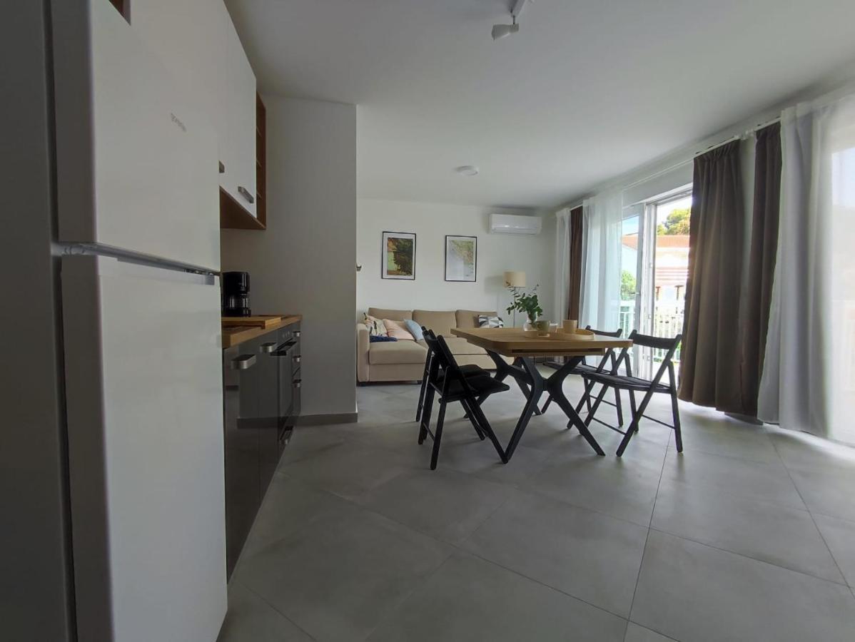 Apartmani Rak Razanj Ngoại thất bức ảnh